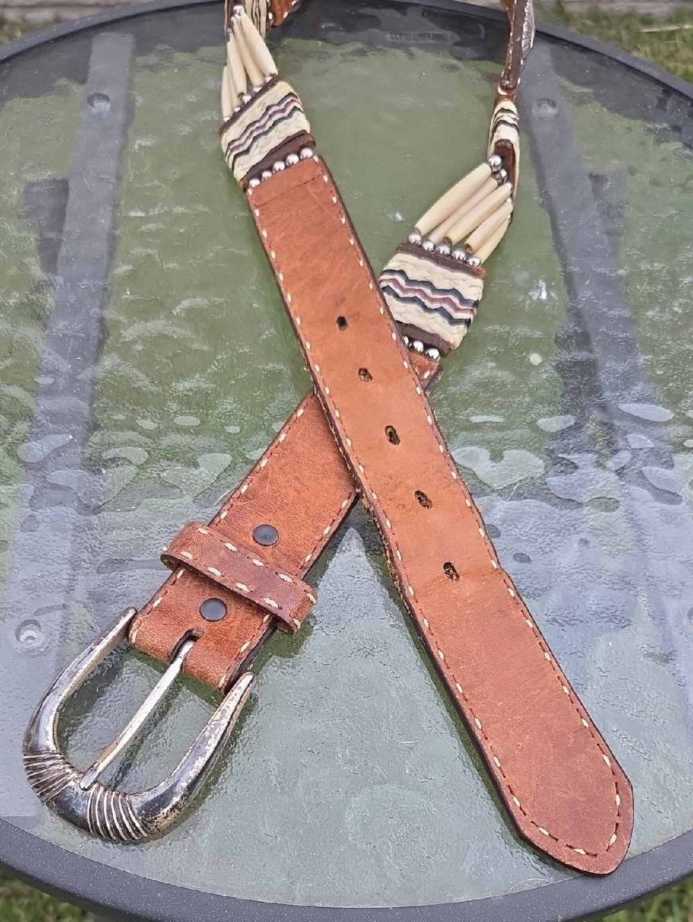 JUSTIN Belt Cowhide Western Bone Silver Concho 90's Size 34" Vintage Boho